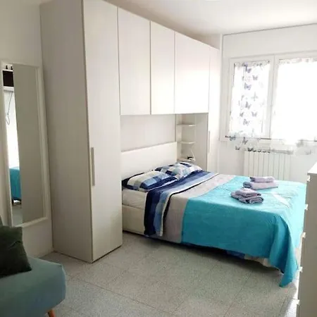 בית נופש Blue, Relax Con Piscina E Garage סירמיונה