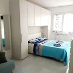 Prázdninový dům Blue, Relax Con Piscina E Garage Sirmione