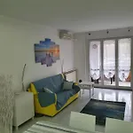 Prázdninový dům Blue, Relax Con Piscina E Garage